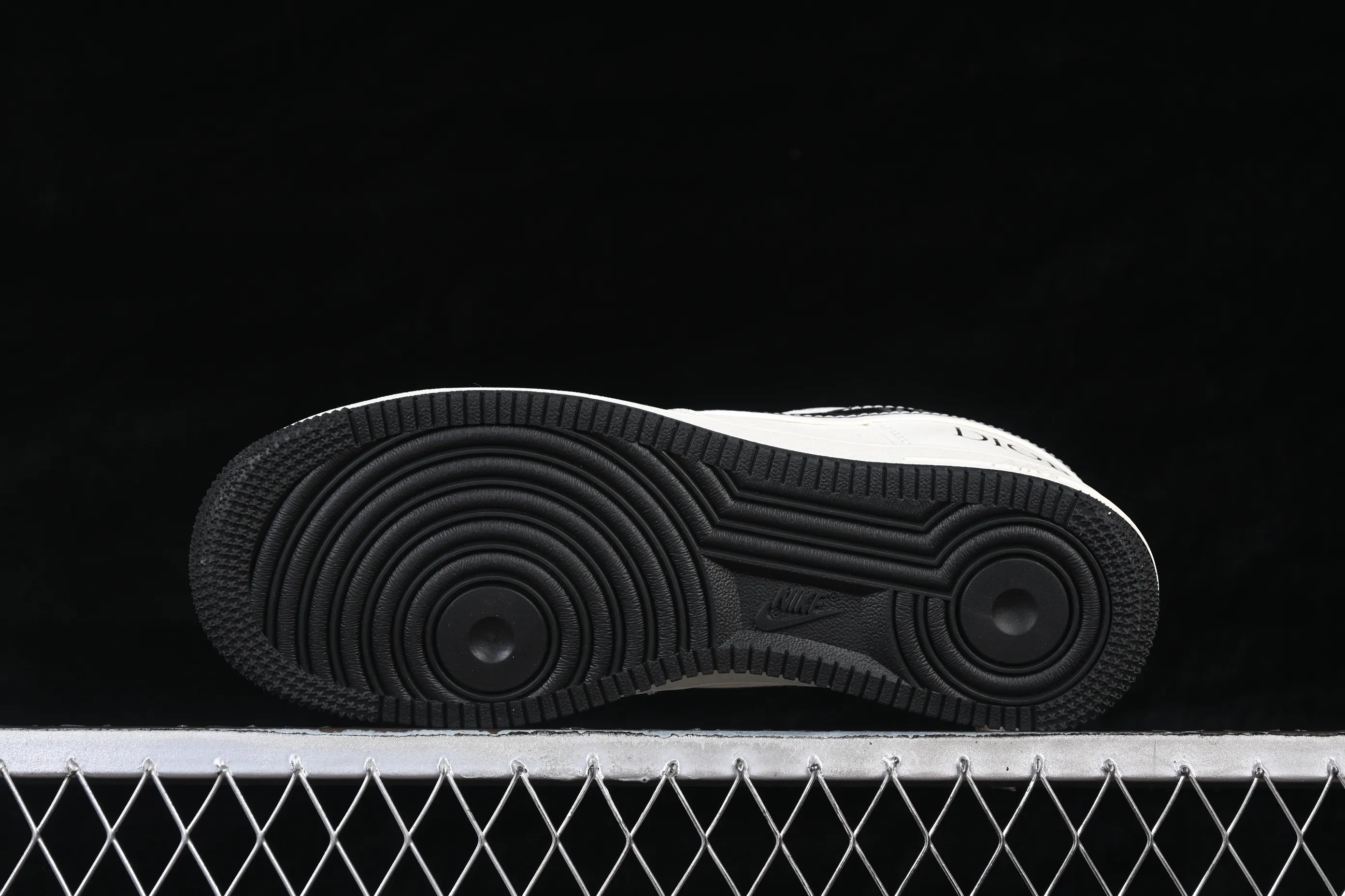 All categories Nk Air Force 1 Air Force series Nk Air Force 1 Low Air Force low-top Nike Air Force 1'07 Low joint model Air Force 1 low-top casual sneakers MM3399-811